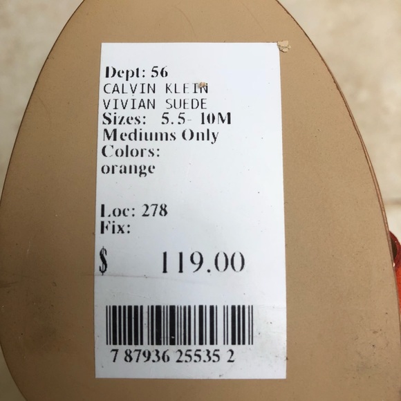 Never been used Calvin klein heels - Picture 4 of 4